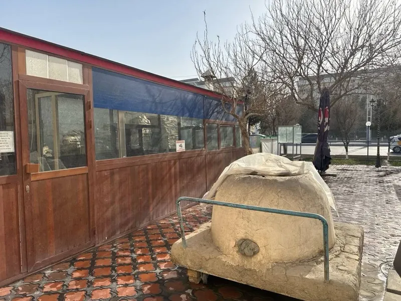 Срочно сдается тандыр с помещением в центре города Бухары Срочно сдается тандыр с помещением в центре города Бухары