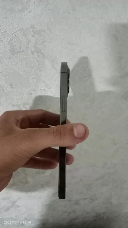 Iphone 12 pro max 2