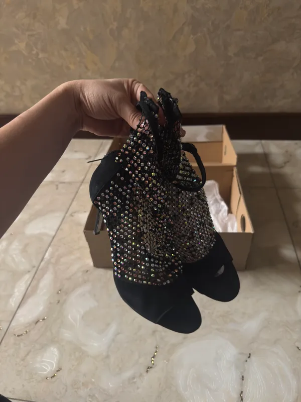 Poshnali bayramona tuflilar 5 Poshnali bayramona tuflilar 5