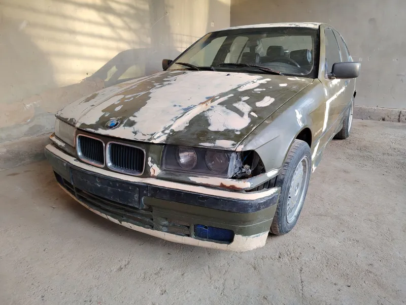 Bmw e36 zapchast — фото 2