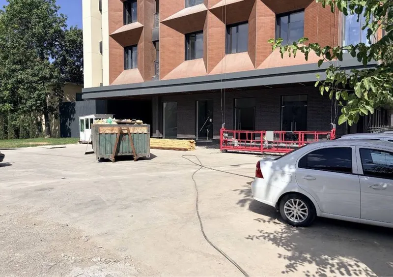 Аренда помещение Ор-р: ЖК Greenwich 600м2 1 Аренда помещение Ор-р: ЖК Greenwich 600м2 1