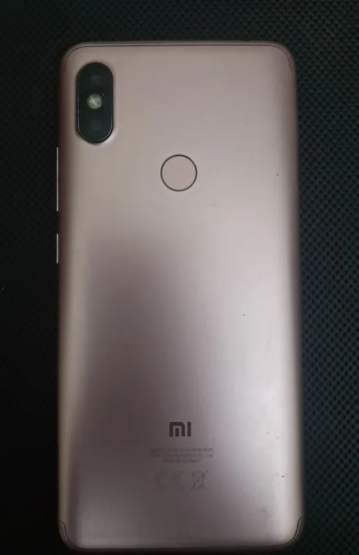 Redmi s2 sotiladi Redmi s2 sotiladi