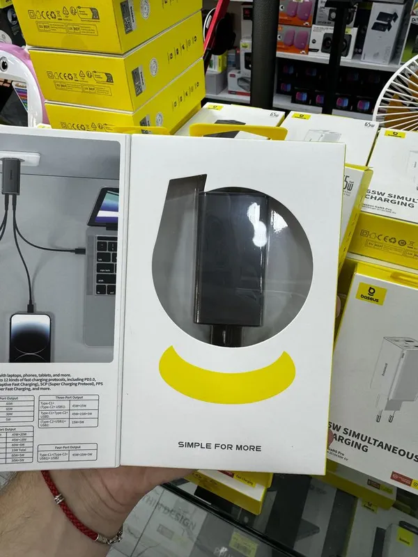 Baseus GAN 6 2 type-c, 2 usb, 65w, кабель 1 м в коплекете — фото 6 Baseus GAN 6 2 type-c, 2 usb, 65w, кабель 1 м в коплекете — фото 6