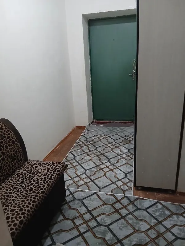 Mujiza restarani oldidan 2 xonalik uy — фото 4