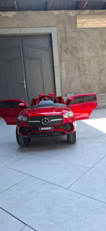 bolalar uchun Mercedes-Benz mashinasi 6