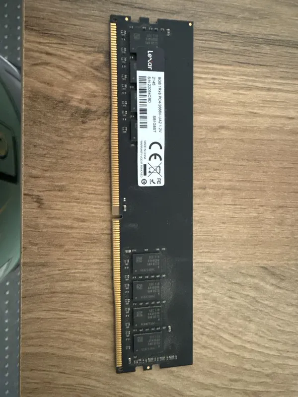 оперативная память DDR4 8 gb-2 шт 4 gb -1 шт все трое дам за 500.000 2 оперативная память DDR4 8 gb-2 шт 4 gb -1 шт все трое дам за 500.000 2