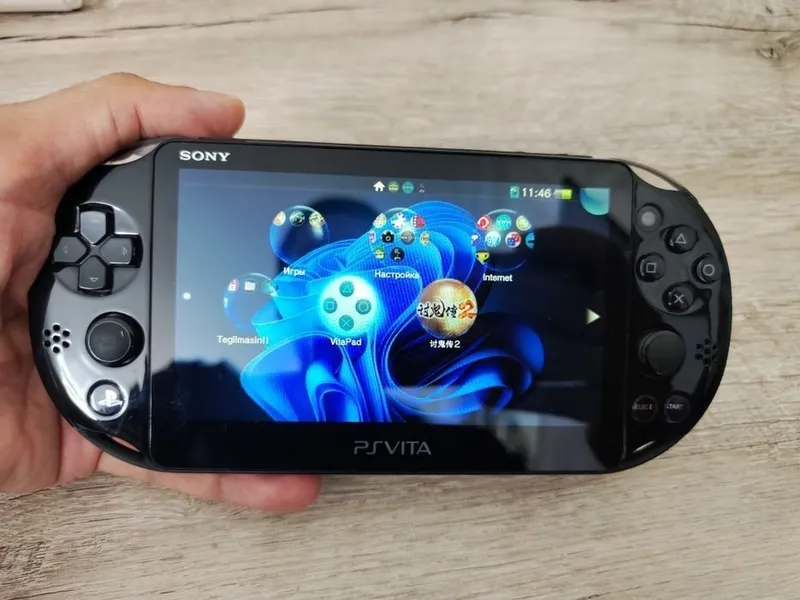 PS vita sotiladi 16gb xolati zor 1