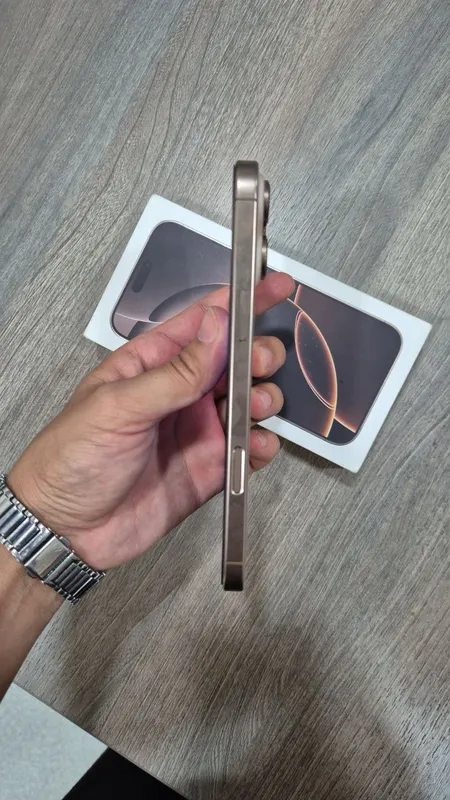 Iphone 16 pro max — фото 3