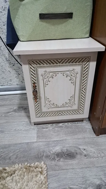 Spalniy mebel sotiladi