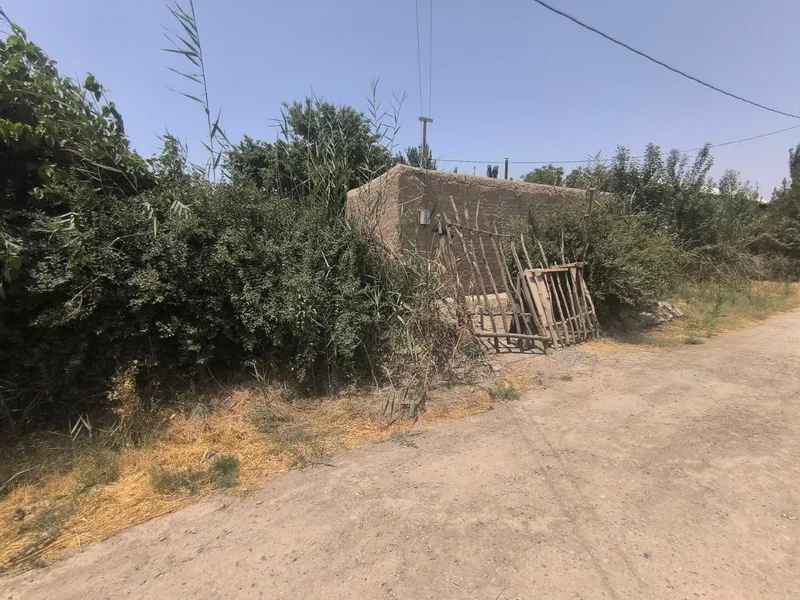Uchastka 8 sotix