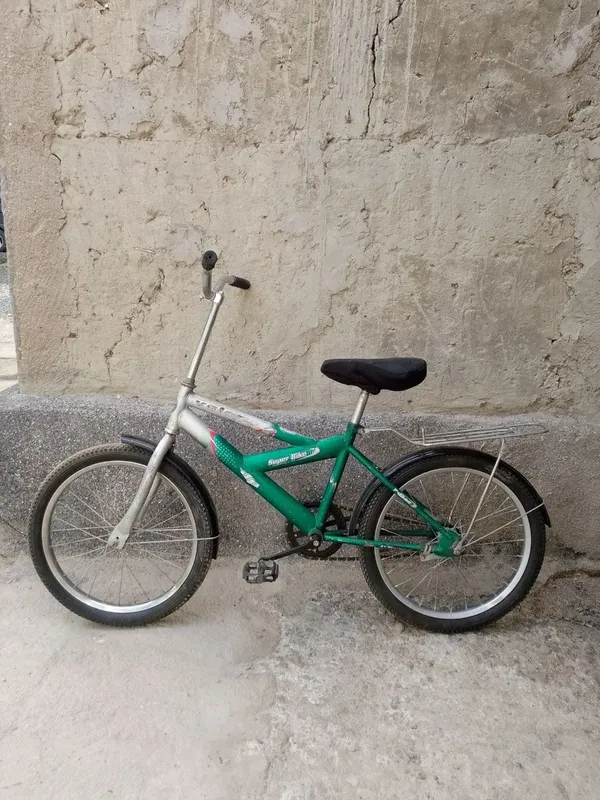 Arzon Velikcha bolalar uchun xali yangi