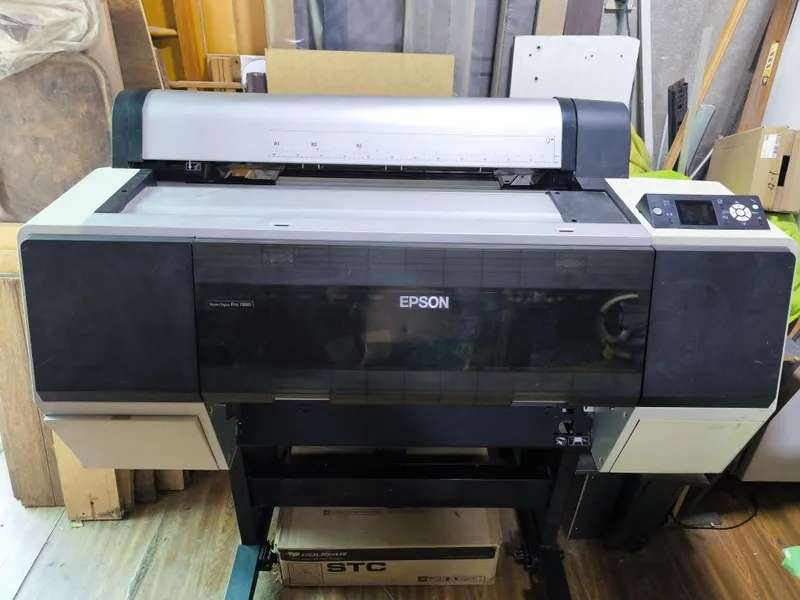 Плоттер Epson Stylus Pro 7890 1