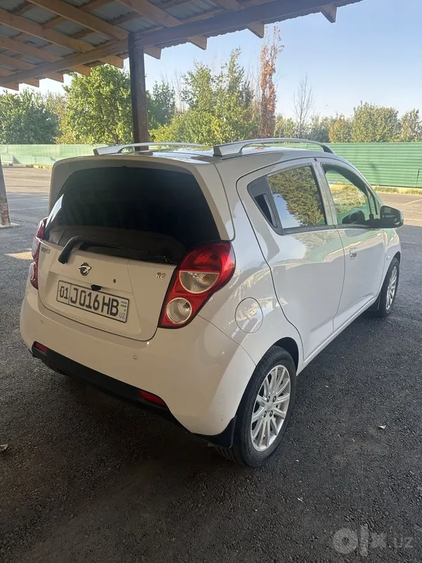 Spark sotiladi 2018 yil 4 Spark sotiladi 2018 yil 4