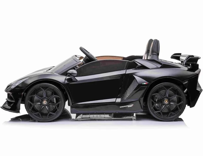 Детский автомобиль Lamborghini Aventador 2