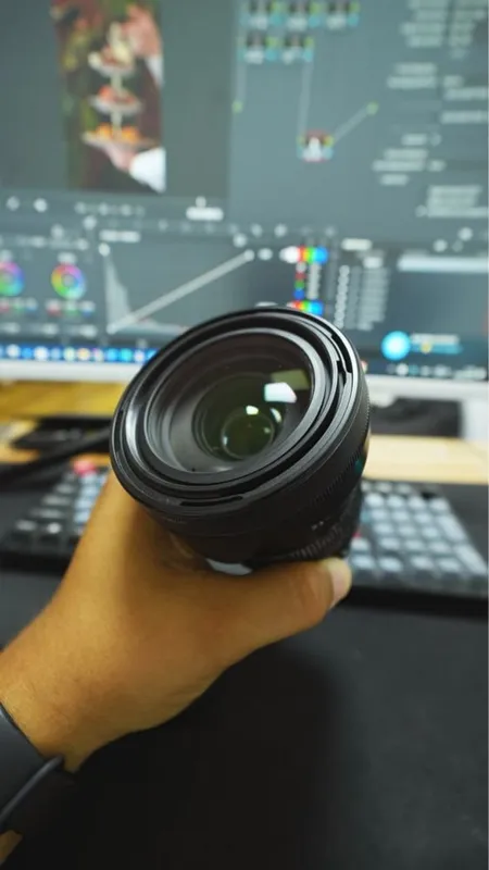 объектив SIGMA 28–70mm f/2.8 объектив SIGMA 28–70mm f/2.8