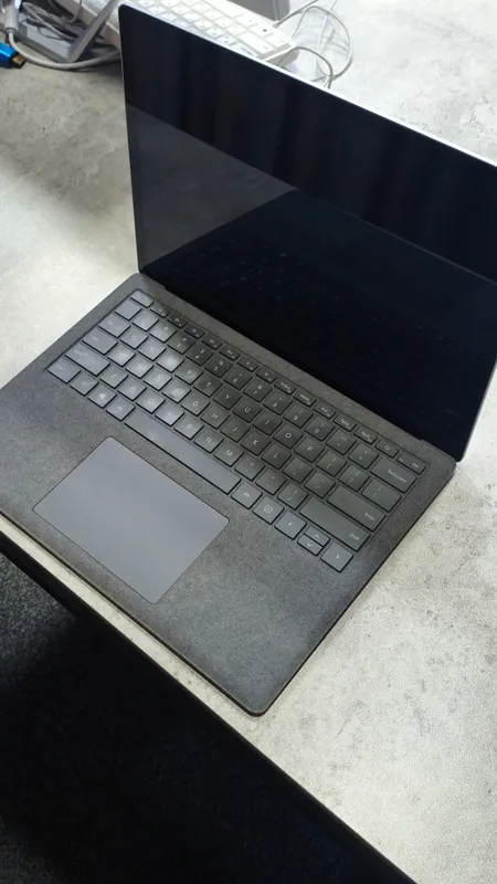 Microsoft Surface 4 2 Microsoft Surface 4 2