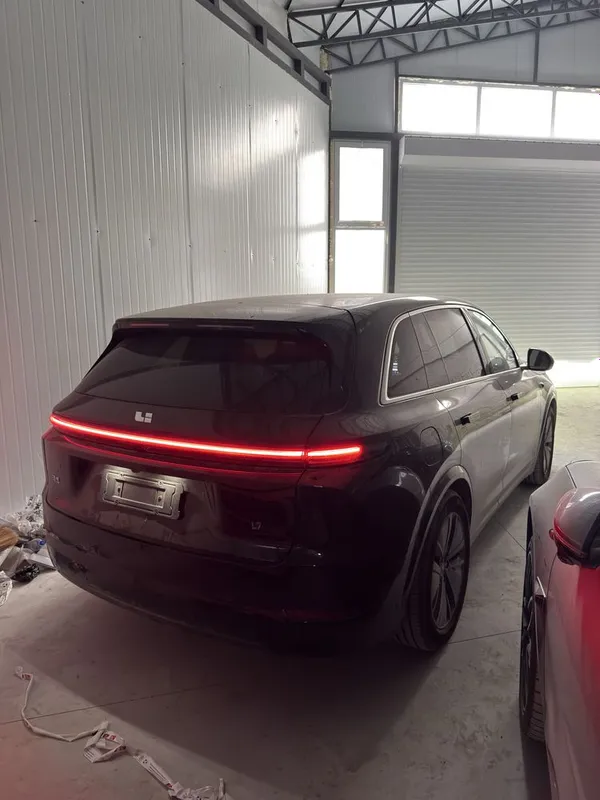 Lixiang L7 Max Full — фото 1