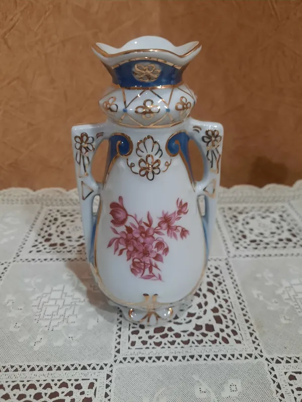 Красивая, миниатюрная, коллекционная вазочка из фарфора, винтаж, Roya 6 Красивая, миниатюрная, коллекционная вазочка из фарфора, винтаж, Roya 6