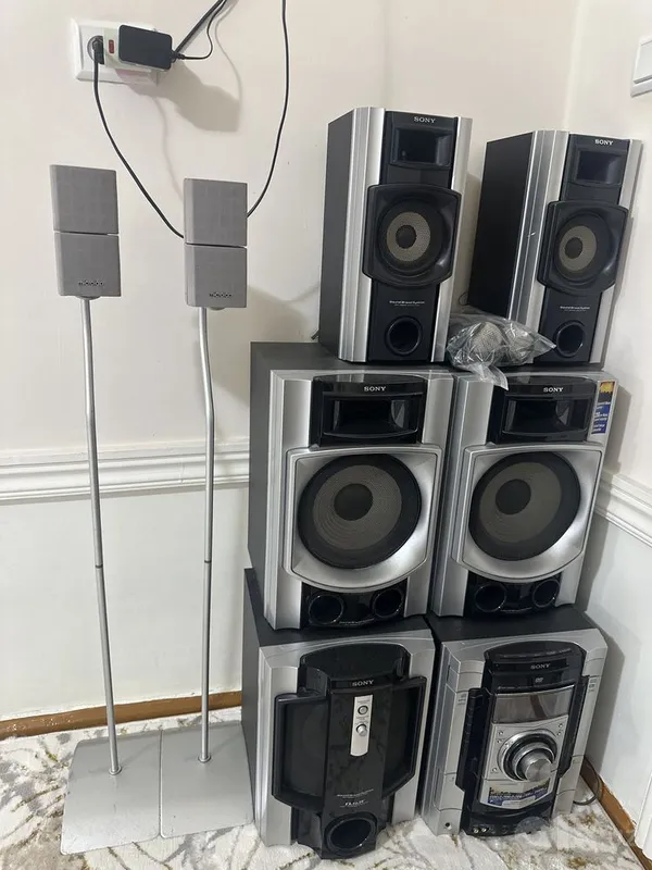Музыкальный центр SONY 2 Музыкальный центр SONY 2
