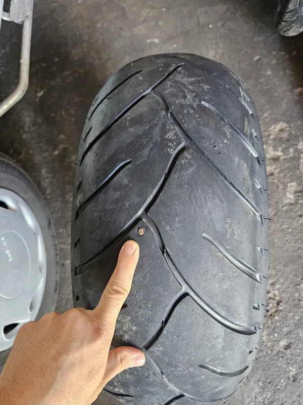 Покрышки от harley davidson 240/40R18 120/70R19 Передний 120/70 — фото 2