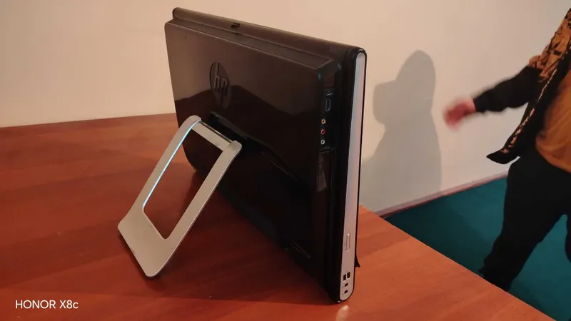 HP monoblok Intel Core i7 — фото 2