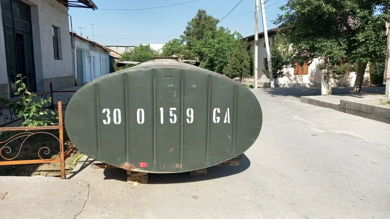 Бочка 8 тонна зил130