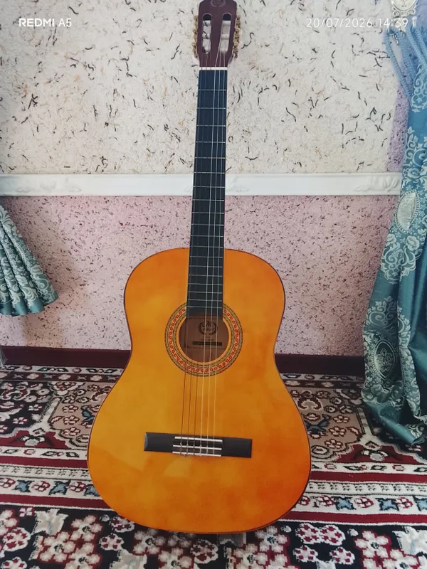 Продаётся электрогитара, Фергана, Кува 1 Продаётся электрогитара, Фергана, Кува 1