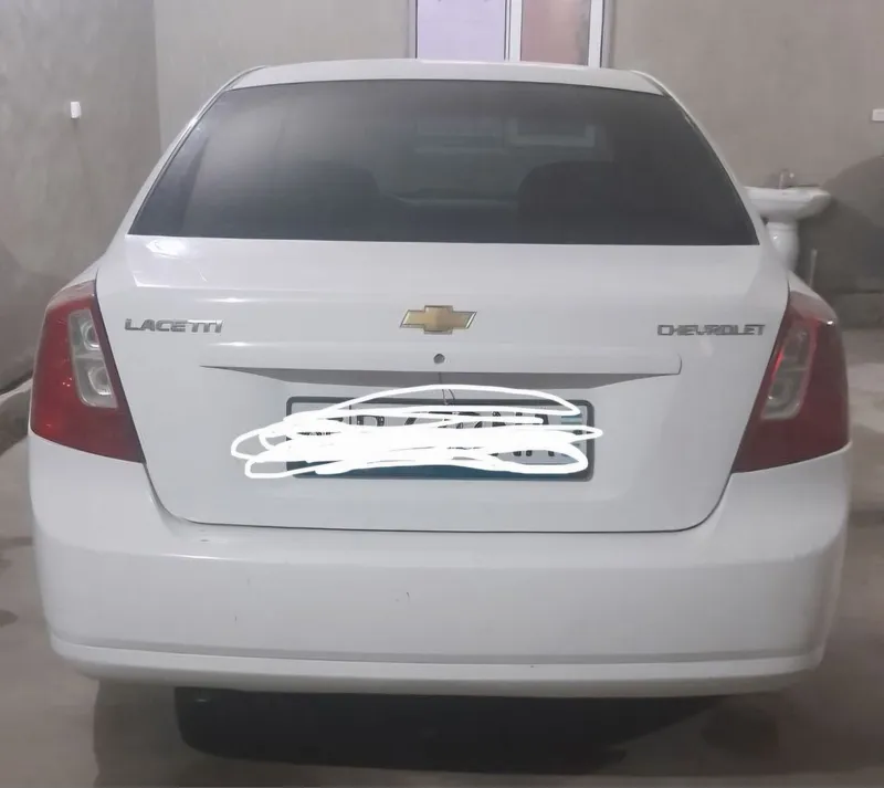 Lacetti 1.8 yaxshi holatda 1