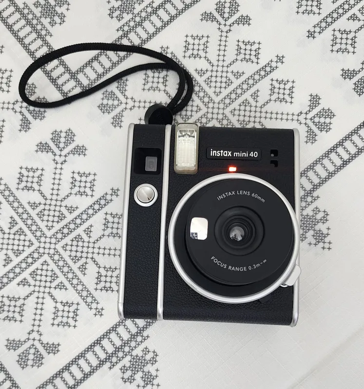 Fujifilm Instax mini 40 2