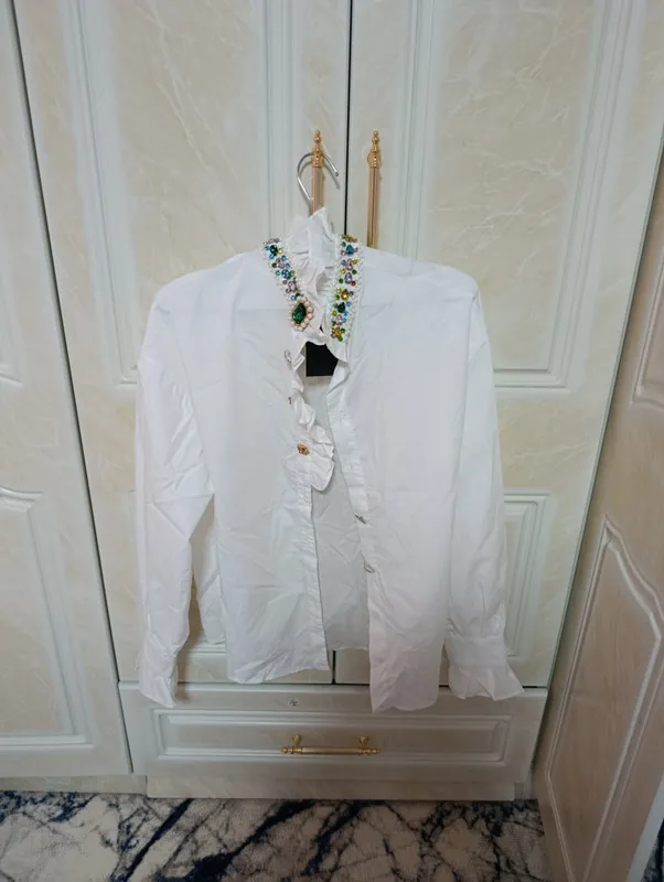 ayollar kiyimlari
