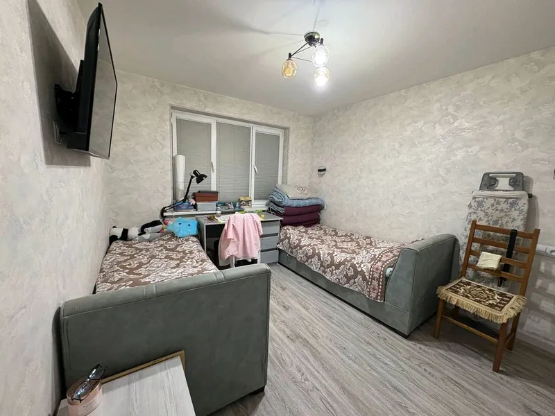 продам чиланзар 5.  трёх комнатная