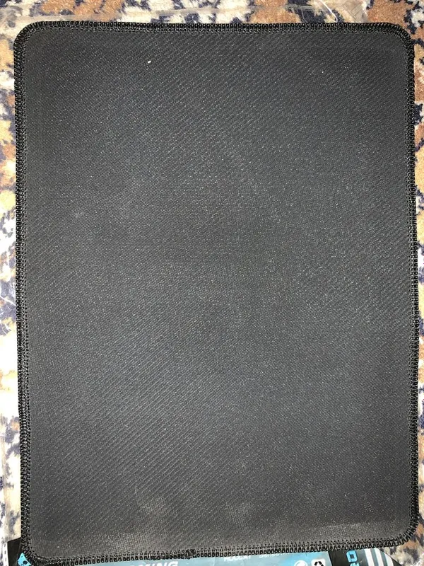 Коврик для копютера от бренда Razer — фото 1 Коврик для копютера от бренда Razer — фото 1