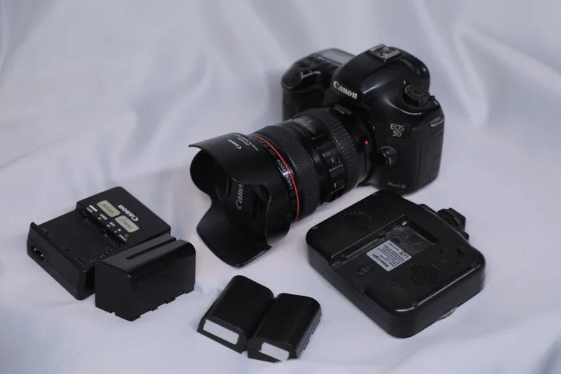Canon mark 3 sotiladi