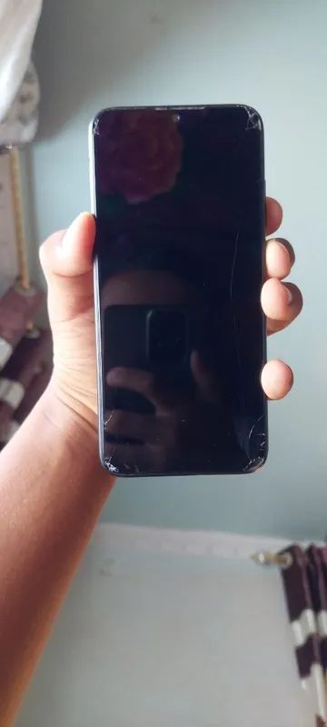 REDMI NOTE 8T 4/64GB память, работает отлично 4