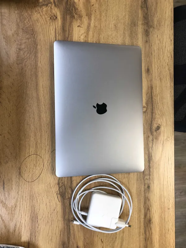 Notbuk, MacBook Pro 16" 2019 | Core i9 | 16GB RAM | 512GB SSD 2 Notbuk, MacBook Pro 16" 2019 | Core i9 | 16GB RAM | 512GB SSD 2