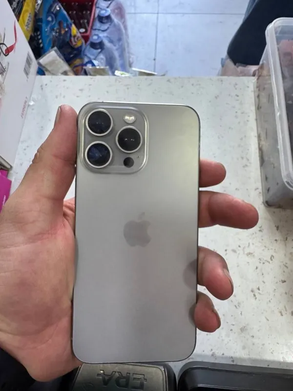Iphone 15 pro max — фото 1