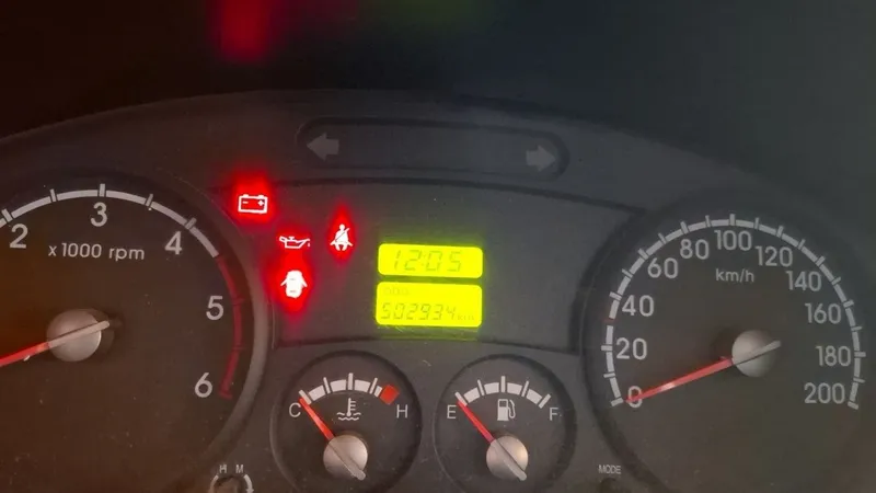 KIA BONGO сотилади 4
