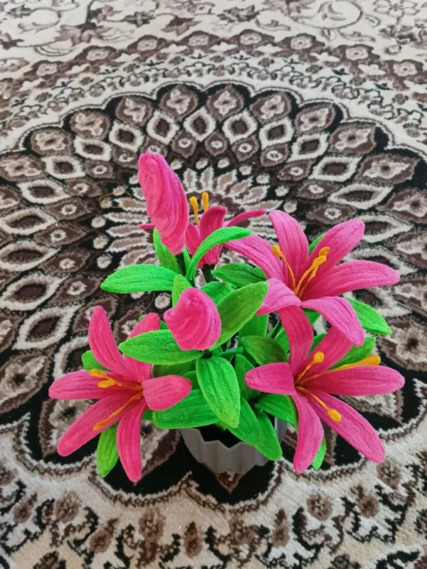 Qoʻl mehnati asosida sun'iy stol usti guli — фото 1