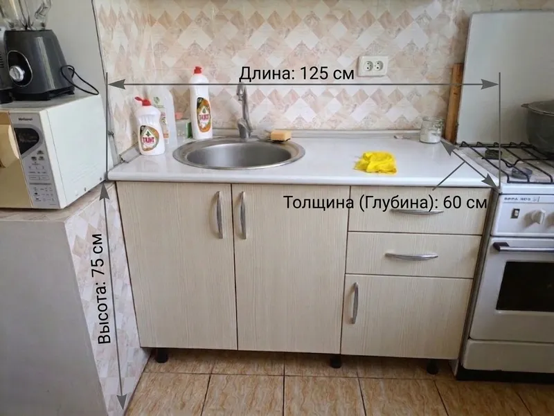 Кухонный гарнитур (верх + низ) с мойкой 1