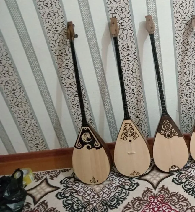 Продаётся новая звонкая домбра из твёрдого дерева: берёза, жийде, тут, бук, орех 2