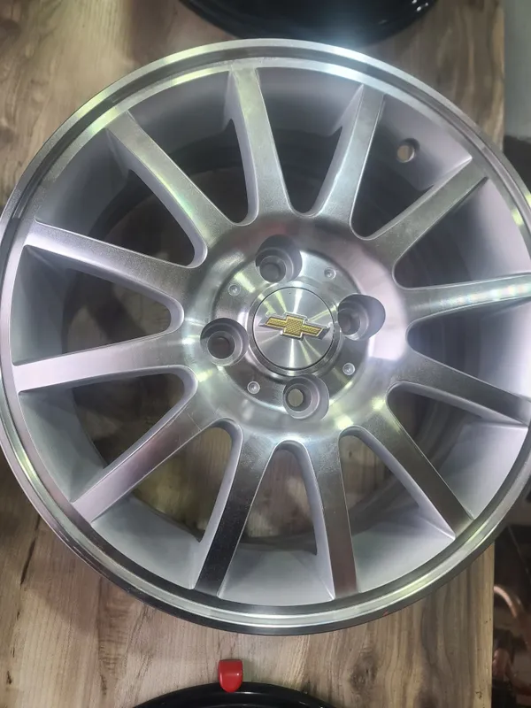 Optra R15 yangi saka diska sotiladi