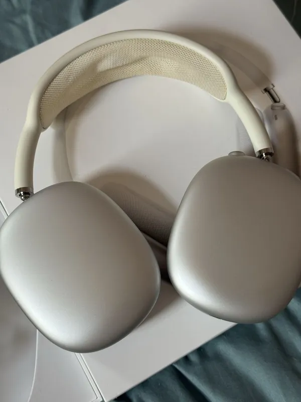 Наушники Airpods max 4 Наушники Airpods max 4