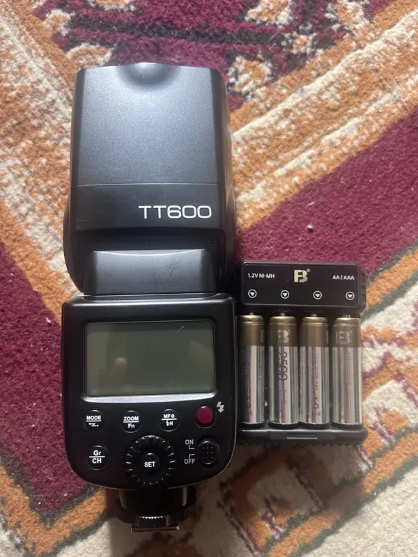 Godox TT600 ideal umuman aybi yoq yangidek