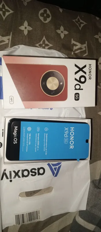 YANGI HONR X9C 8 /256gb sotiladi YANGI HONR X9C 8 /256gb sotiladi