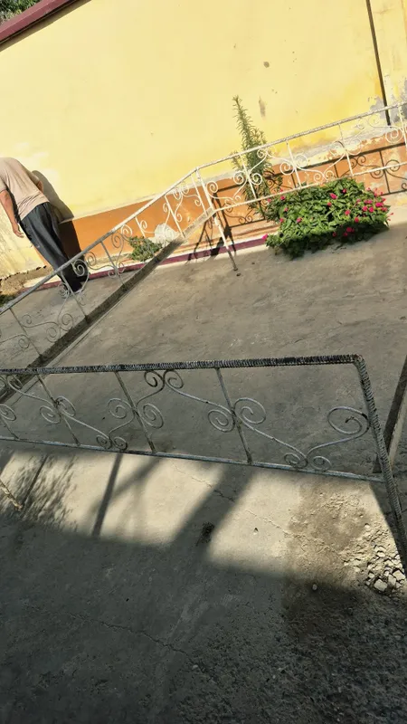 Раскладная железная кровать для двора — фото 2