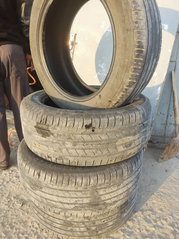 Шина 215/55R17 продам — фото 1