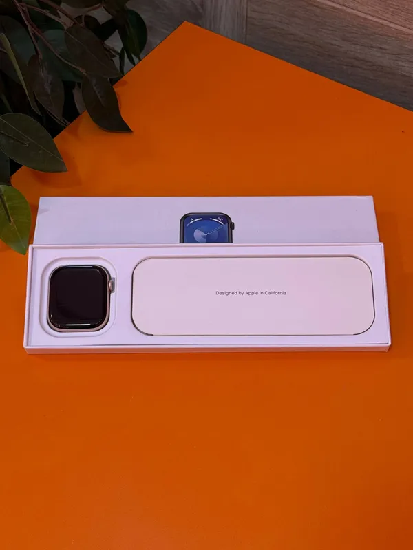 Apple Watch Series 10 (46mm) Gold 1 Apple Watch Series 10 (46mm) Gold 1