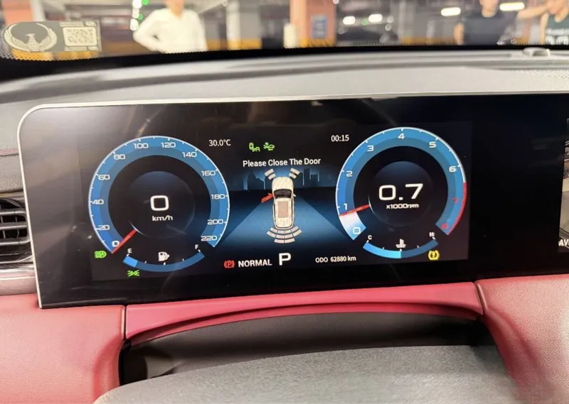 Jetaur 70 plus Luxury, 2023 год, 65 000 км, чистый 6 Jetaur 70 plus Luxury, 2023 год, 65 000 км, чистый 6