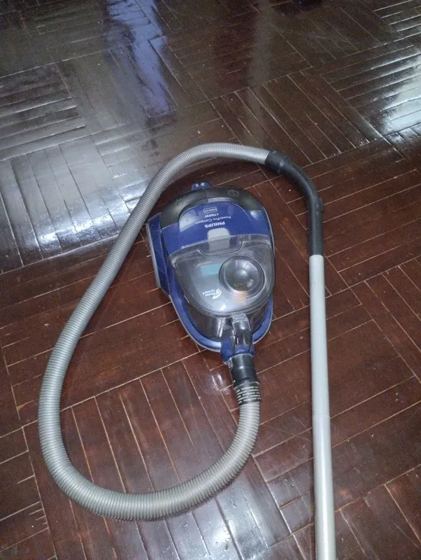 Philips changyutgich: PowerPro Compact 1700W 3