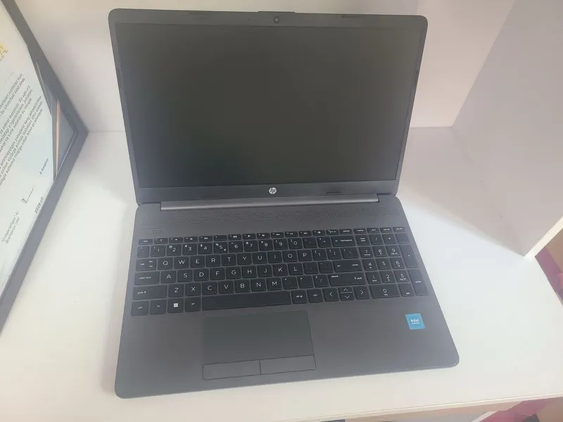 HP 250 G9 15,6 в отличном состоянии 4 HP 250 G9 15,6 в отличном состоянии 4